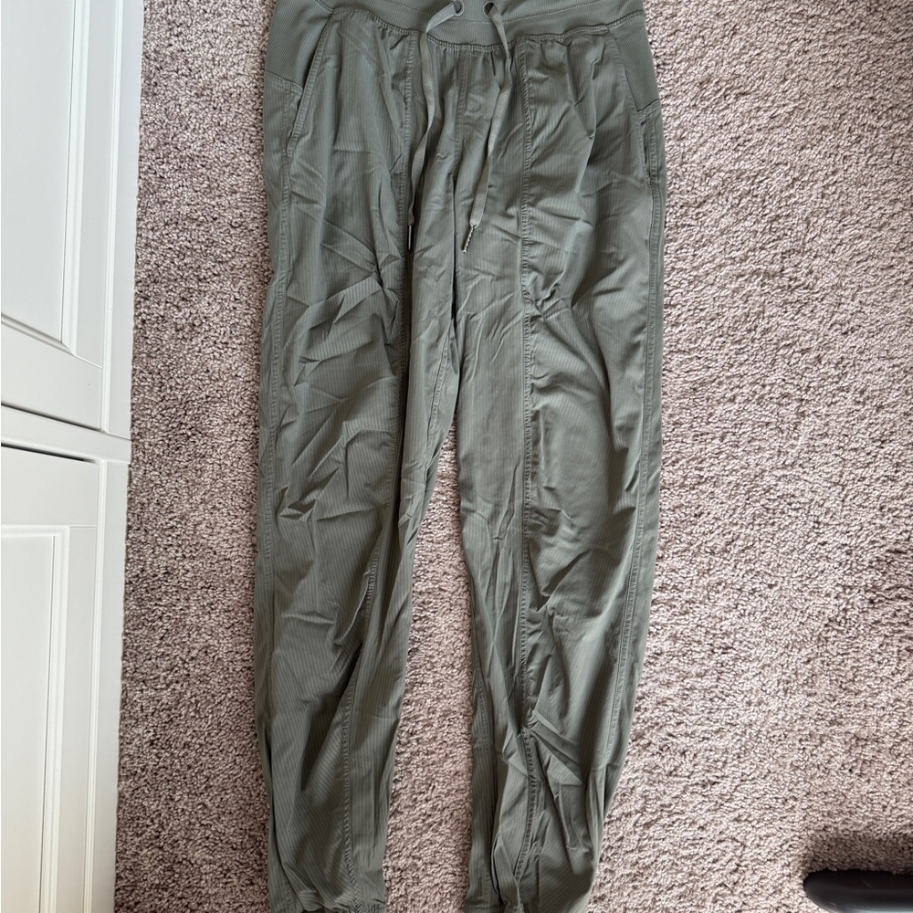 Dance Studio Mid- Rise Jogger Lululemon